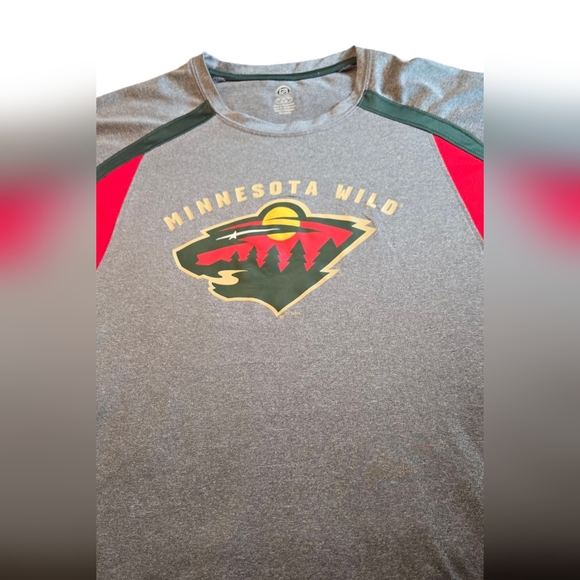 MN Wild Hockey Shirt Size XL - Picture 1 of 12